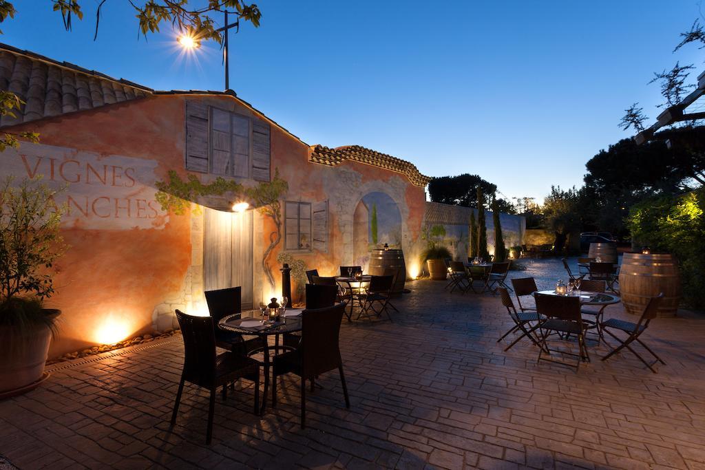 Logis Vignes Blanches*** Hotel Cosy Et Restaurant De Terroir Beaucaire  Kültér fotó